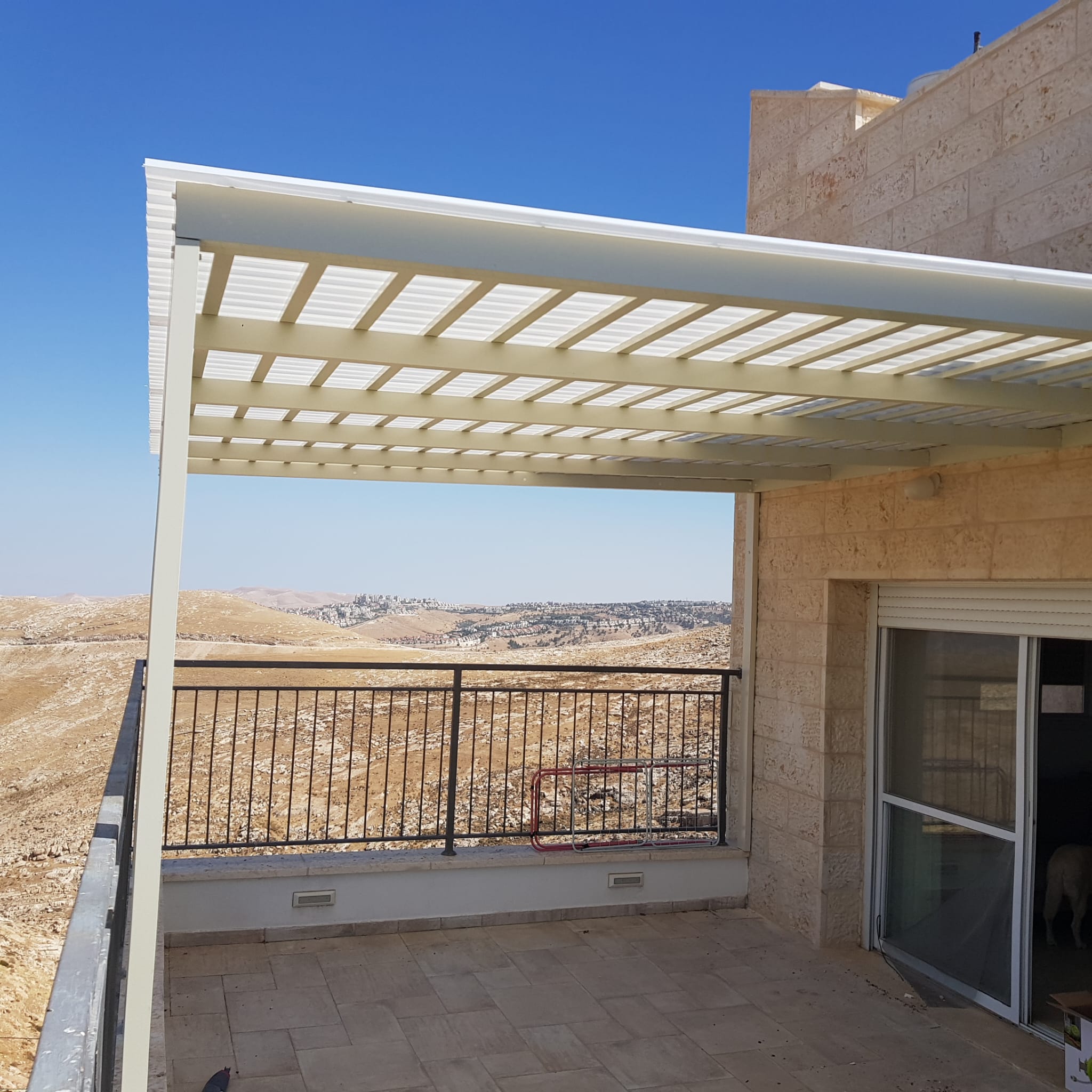 פרגולת אלומיניום בענתות